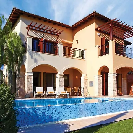 Theseus Village Tg02