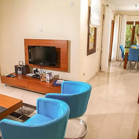 Theseus Village Tg02 Κούκλια